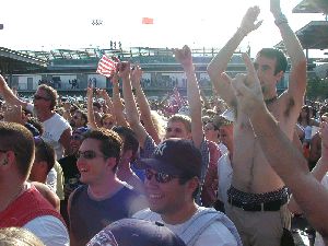 concert crowd